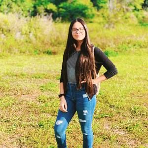 Meet your Posher, Ariana isabela